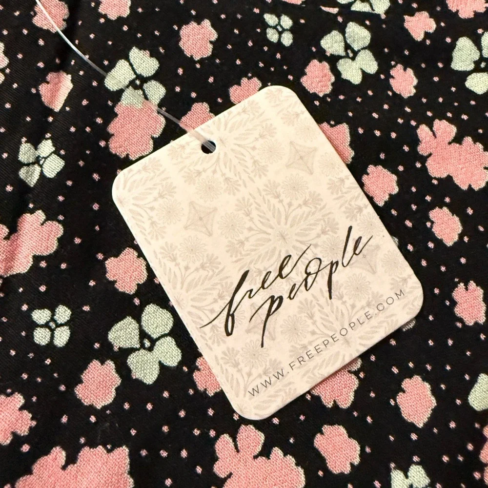 Free People Floral Mini‎ Slip Skirt NWT Black Motif Pink Ditsy Print Size 4